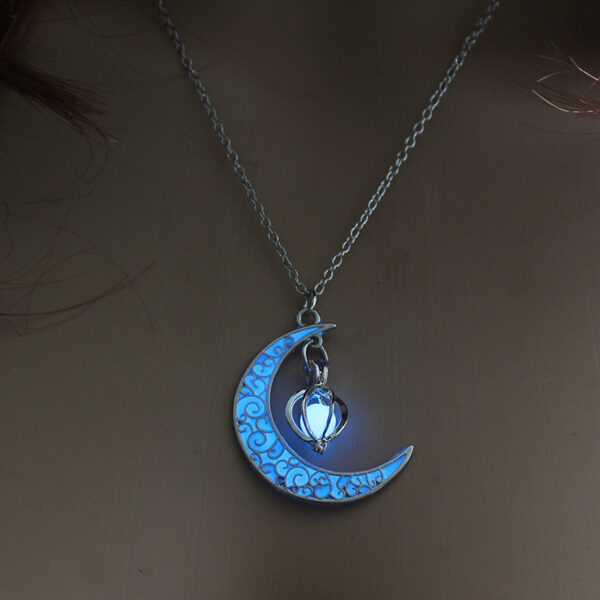 Glowing Pendant Necklaces Silver Plated Chain Necklaces - Image 5